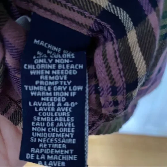 Chaps Plaid Button Down Blouse with Double pockets - Picture 4 of 4